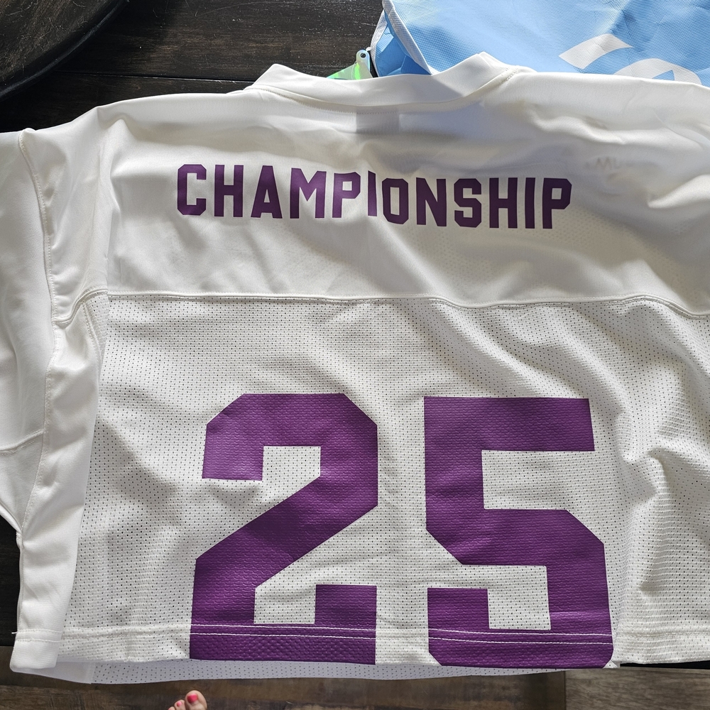 D2 Summit Championship 2025 Jersey S/M NWT